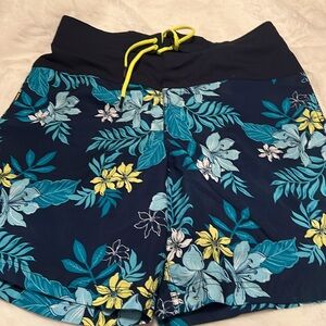 4 pair of men’s swim trunks! (Price for bundle)